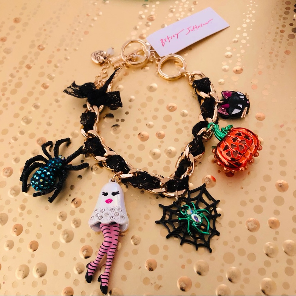 Authentic Betsey Johnson Charm Bracelet, Boojee Charms, Toggle Bracelet NWT